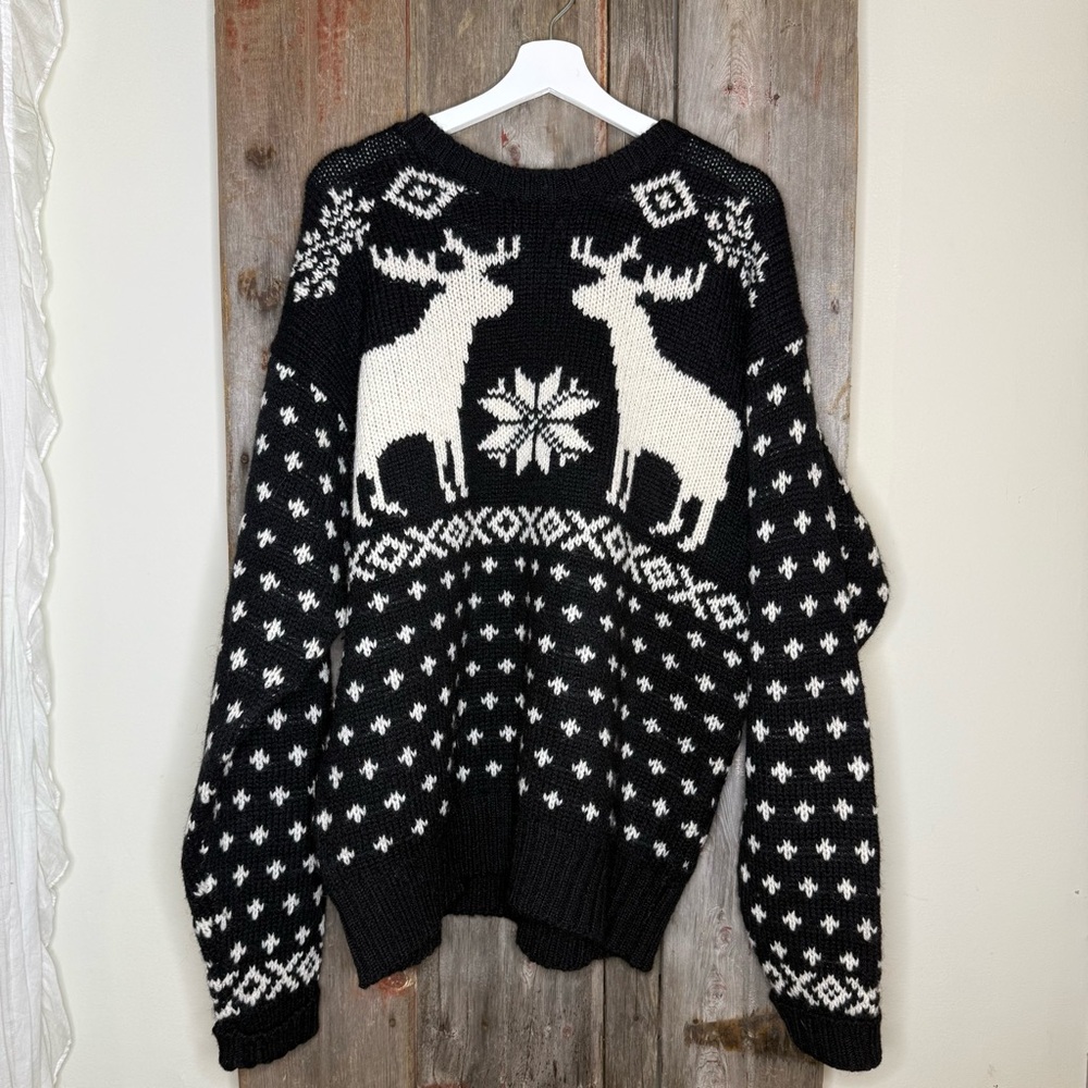 Vintage GAP Men’s 100% Shetland Wool Reindeer Intarsia Snowflake Sweater Large